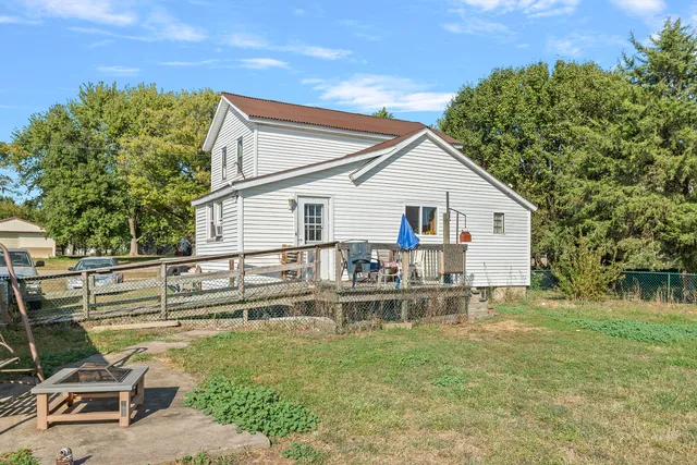 $94,900 | 215 Grove Street, Weldon, IL 61882