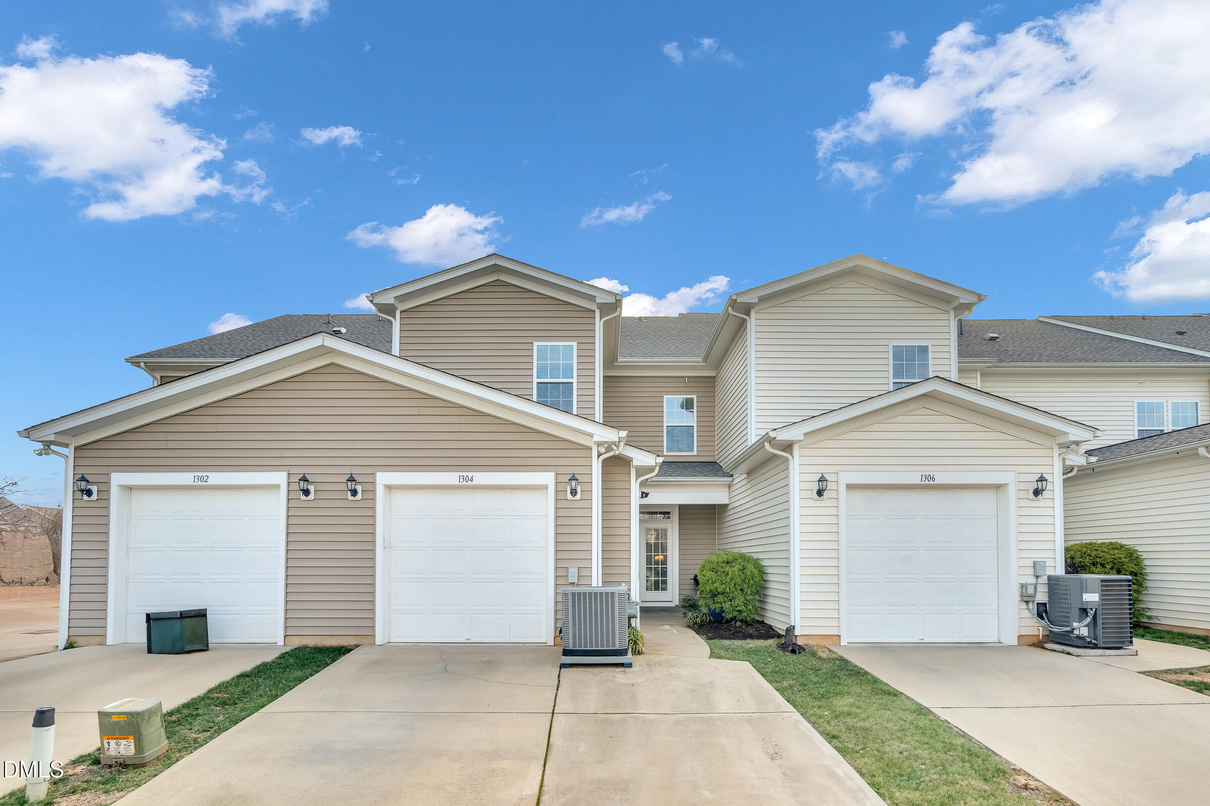 1304 Regulator Street Raleigh, NC 27603 - Photo 25 of 32 DSC09079 GARAGE 1