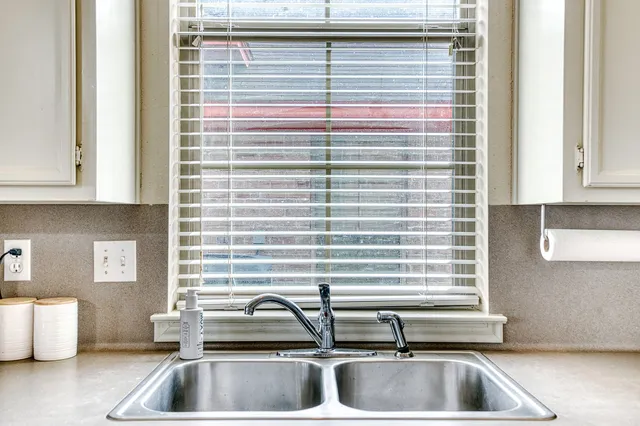 $259,900 | 5710 Lori Lane, Beaumont, TX 77713