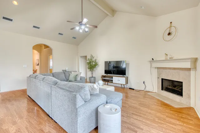 $259,900 | 5710 Lori Lane, Beaumont, TX 77713