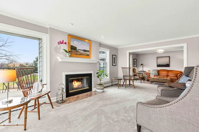 $1,145,000 | 603 Lake Street, Unit 214, Excelsior, MN 55331