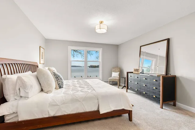 $1,145,000 | 603 Lake Street, Unit 214, Excelsior, MN 55331