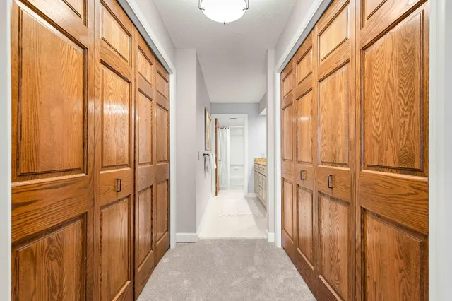 $1,145,000 | 603 Lake Street, Unit 214, Excelsior, MN 55331