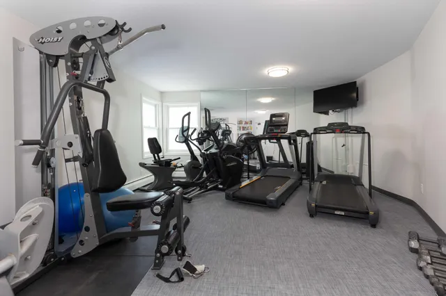 $1,145,000 | 603 Lake Street, Unit 214, Excelsior, MN 55331