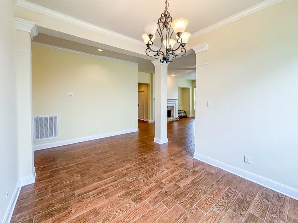 $2,400 | 3015 Gilford Lane, Katy, TX 77494