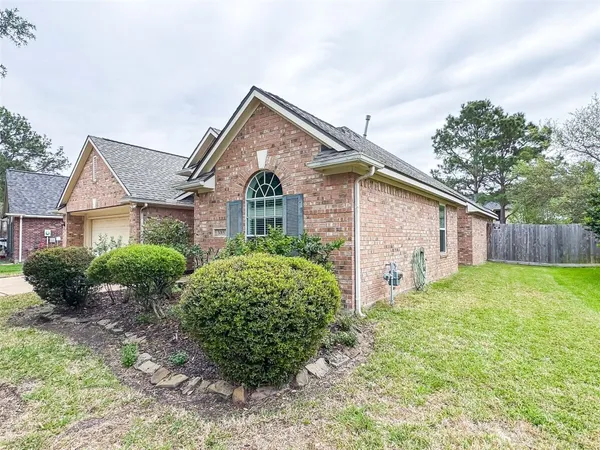 $2,400 | 3015 Gilford Lane, Katy, TX 77494