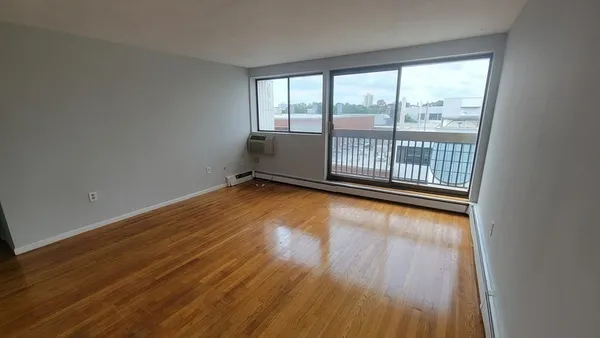 $3,750 | 1643 Cambridge Street, Unit 77, Cambridge, MA 02138