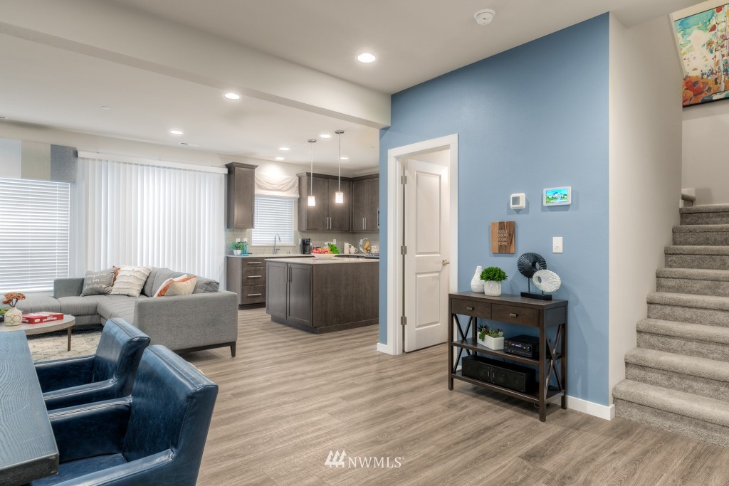 4117 B 208th Place Southeast, Unit 302 Bothell, WA 98021 - Photo 6 of 29 Gallery Image 6