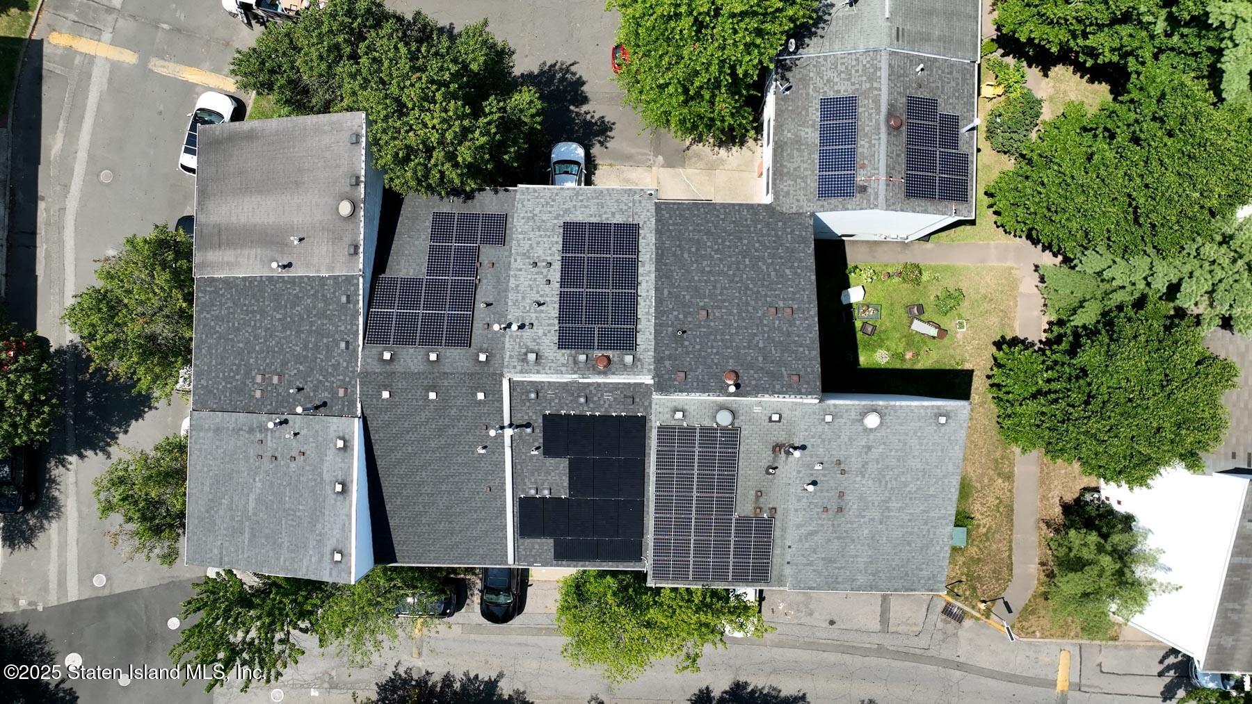 235 Ilyssa Way Staten Island, NY 10312 - Photo 19 of 30 an aerial view of a house