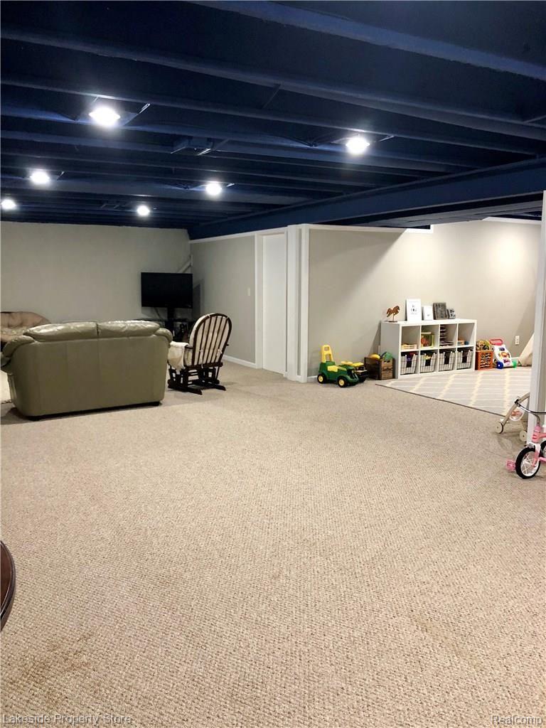 52250 Rivard Road New Baltimore, MI 48047 - Photo 19 of 27 IMG_E3257.JPG