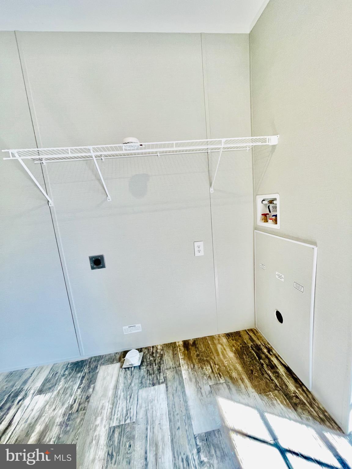 86 Cherokee Avenue Dover, PA 17315 - Photo 20 of 38 a view of a room