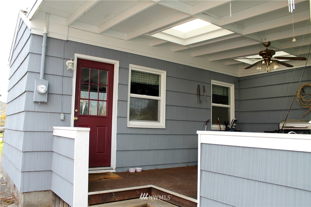 3162 Field Street Longview, WA 98632 - Photo 4 of 9 Gallery Image 4