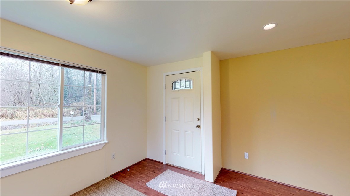 22085 Grip Road Sedro-Woolley, WA 98284 - Photo 3 of 23 Gallery Image 3
