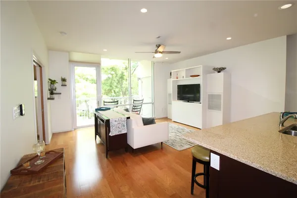 $2,600 | 1600 Barton Springs Road, Unit 2208, Austin, TX 78704