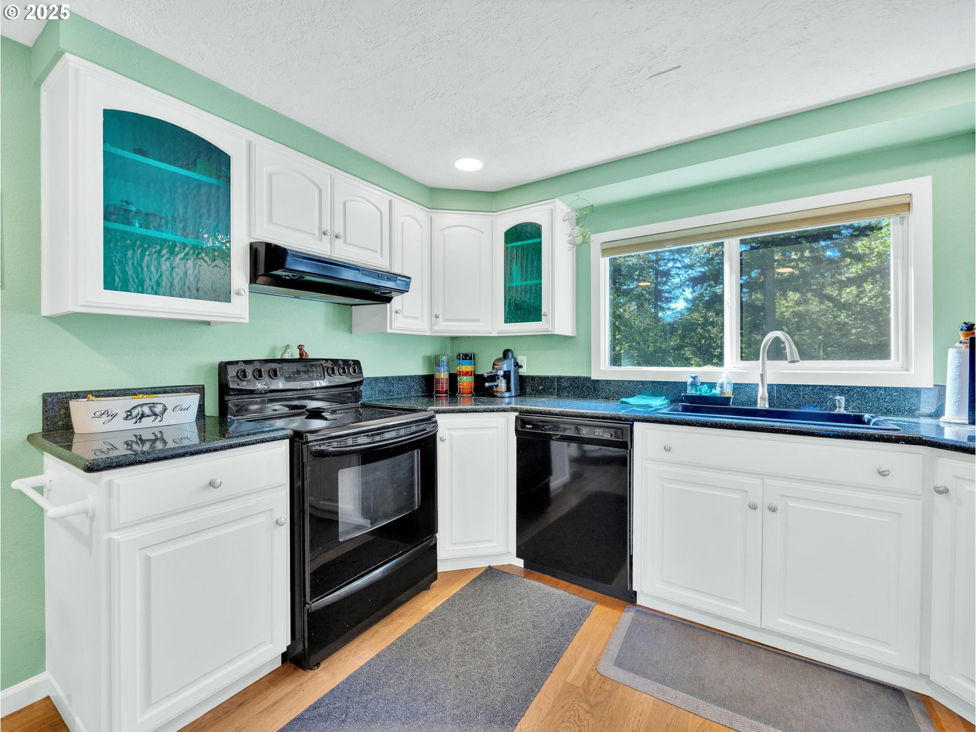 20497 East Lolo Pass Road Rhododendron, OR 97049 - Photo 19 of 48 Kitchen