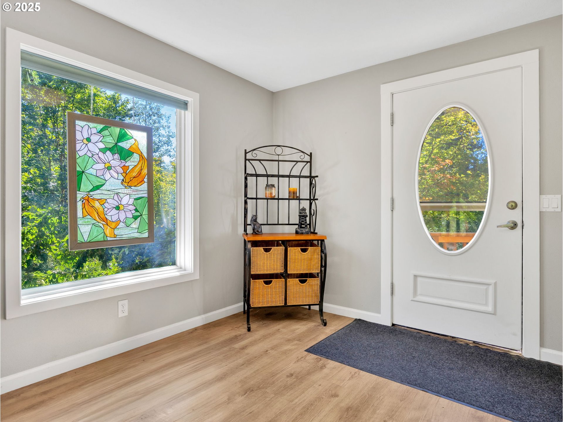 20497 East Lolo Pass Road Rhododendron, OR 97049 - Photo 7 of 48 Hallway