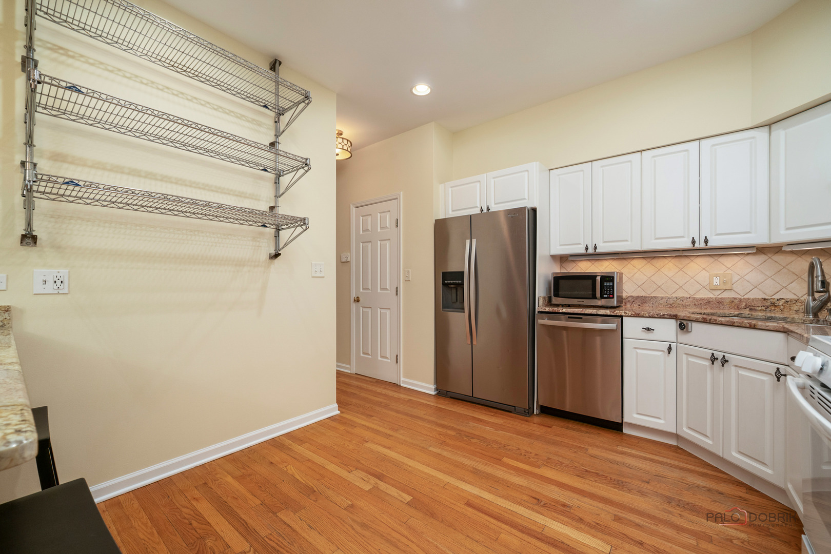 1804 Monroe Court Glenview, IL 60025 - Photo 8 of 45