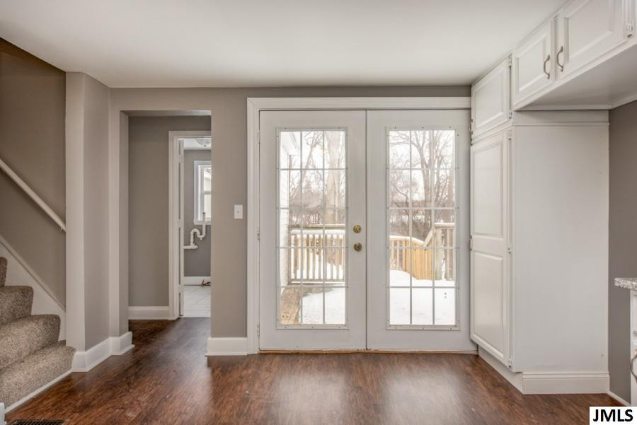 175 3rd Street Jackson, MI 49202 - Photo 8 of 31 Photo 8