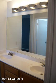477 West Colt Road Tempe, AZ 85284 - Photo 19 of 27 Master bathroom