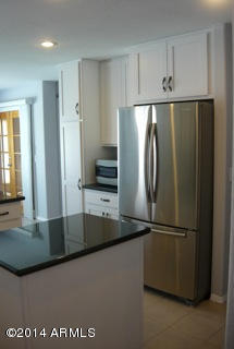 477 West Colt Road Tempe, AZ 85284 - Photo 9 of 27 Kitchen4
