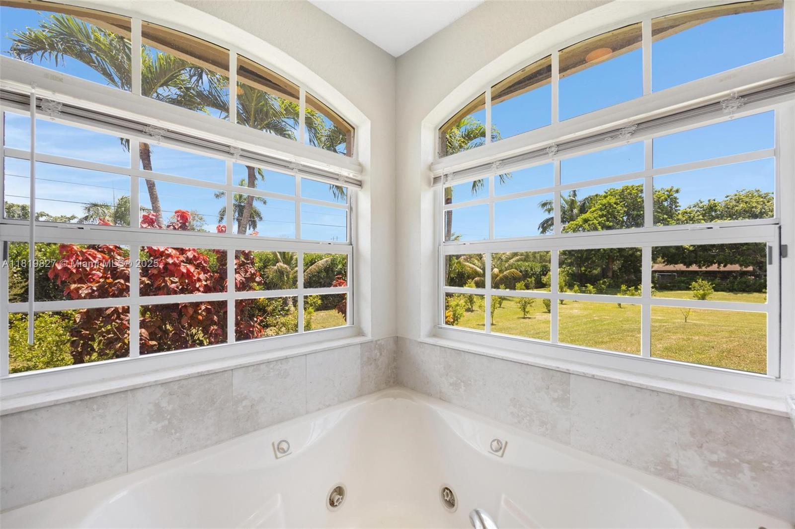 12851 Luray Road Southwest Ranches, FL 33330 - Photo 15 of 58