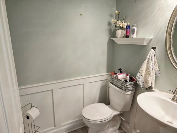 $2,100 | 116 Presidential Boulevard, Oswego, IL 60543