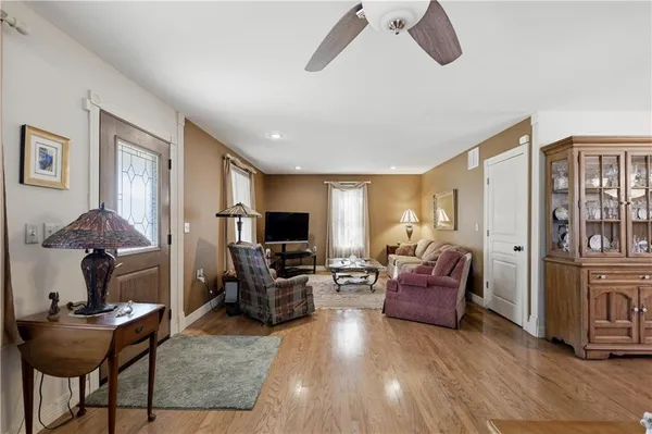 $206,500 | 100 Druart Street, Frontenac, KS 66763