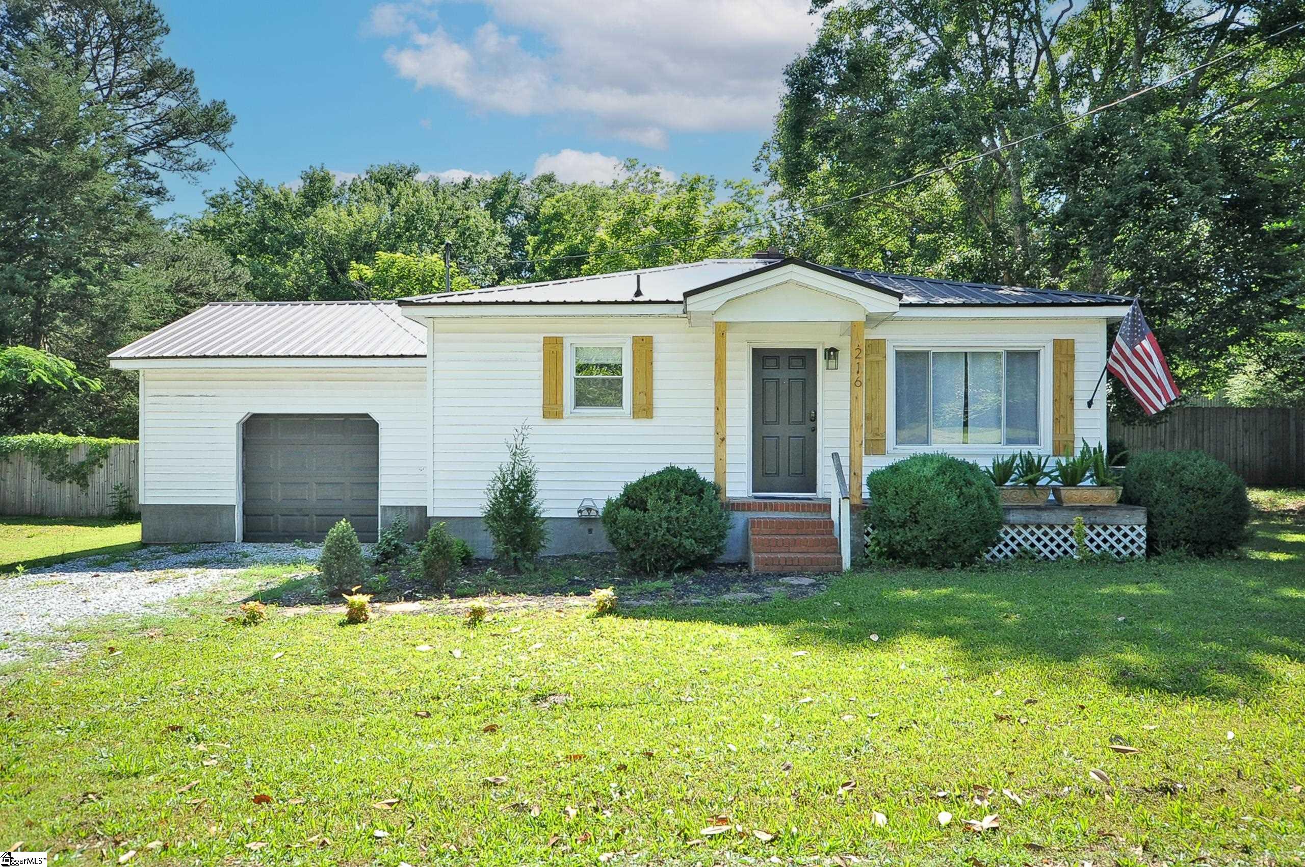 216 Mark Street Easley, SC 29640 - Photo 1 of 27