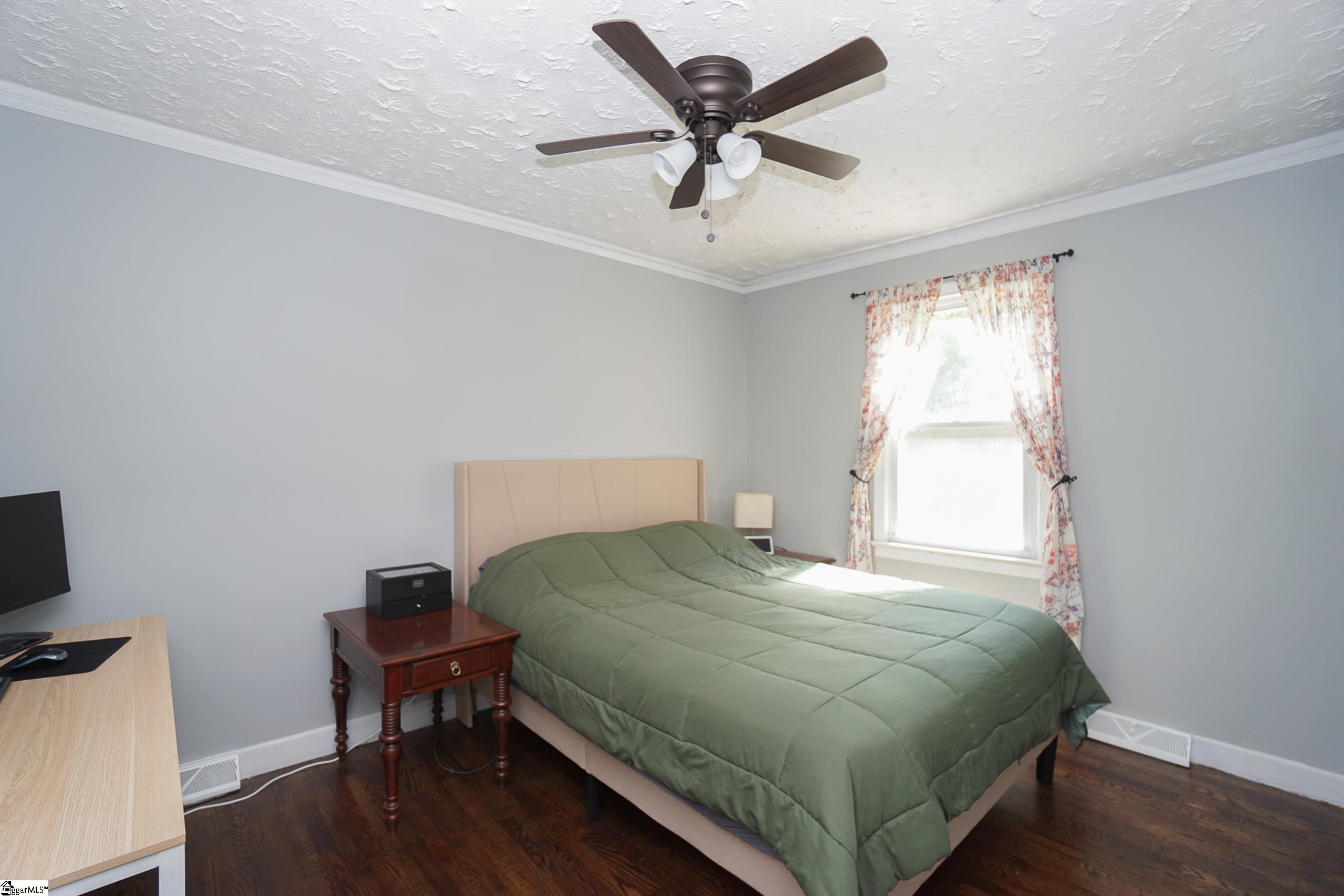 216 Mark Street Easley, SC 29640 - Photo 9 of 27