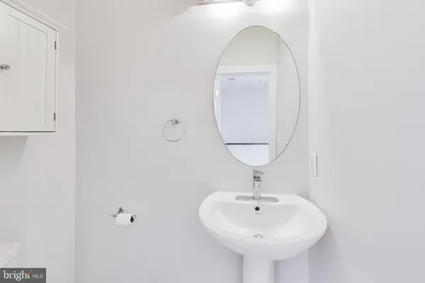 $3,995 | 500 M Street Northwest, Unit 3, Washington, DC 20001