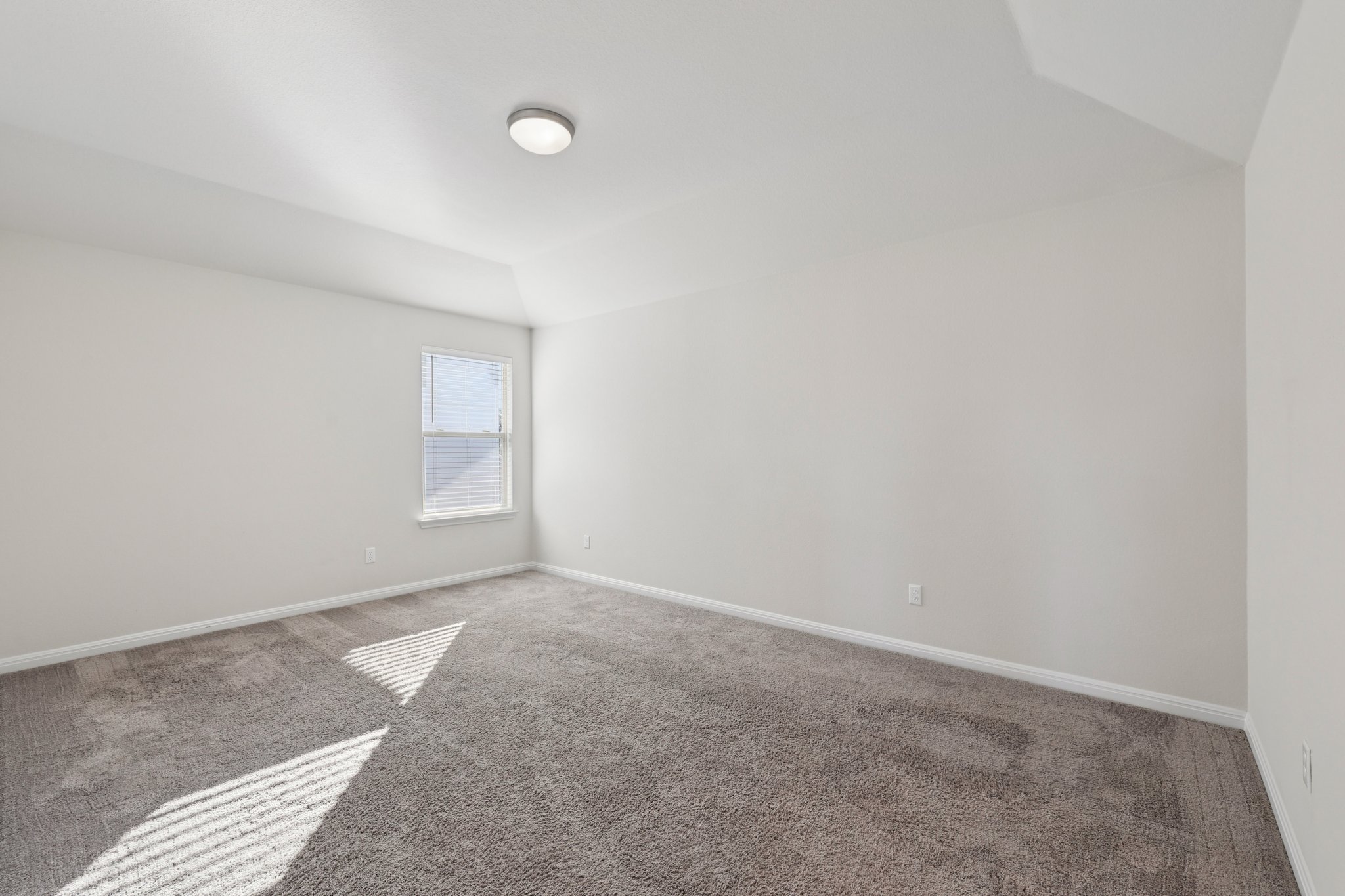 308 Castlefields Street Hutto, TX 78634 - Photo 21 of 31 a view of an empty room and window