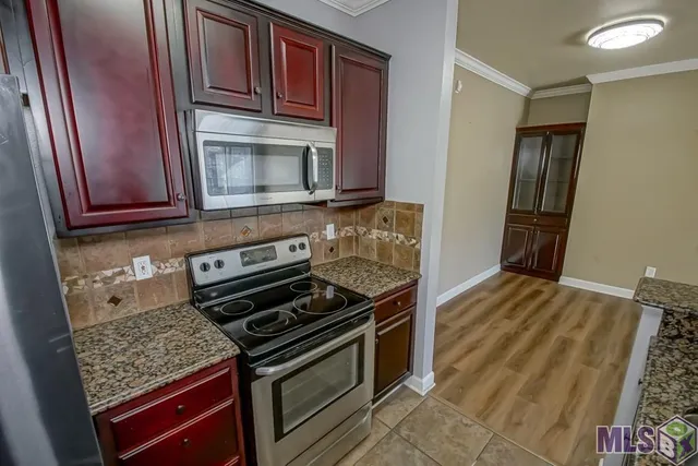 $179,900 | 12430 River Highlands Drive, Unit V, St. Amant, LA 70774