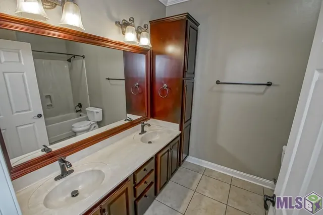 $179,900 | 12430 River Highlands Drive, Unit V, St. Amant, LA 70774