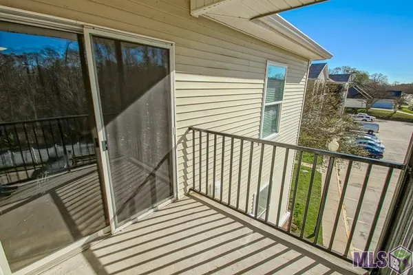 $179,900 | 12430 River Highlands Drive, Unit V, St. Amant, LA 70774