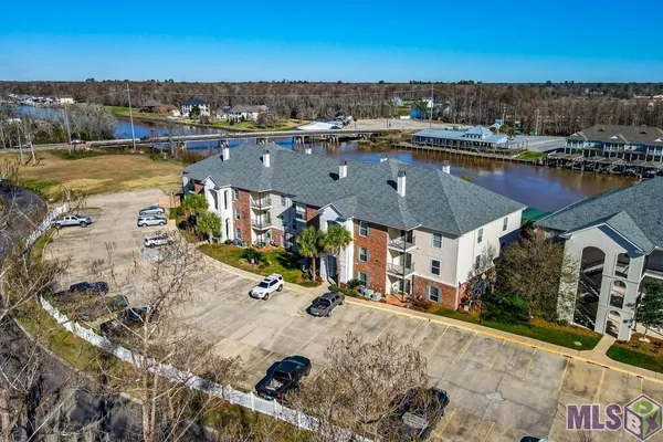 $179,900 | 12430 River Highlands Drive, Unit V, St. Amant, LA 70774