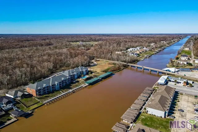 $179,900 | 12430 River Highlands Drive, Unit V, St. Amant, LA 70774
