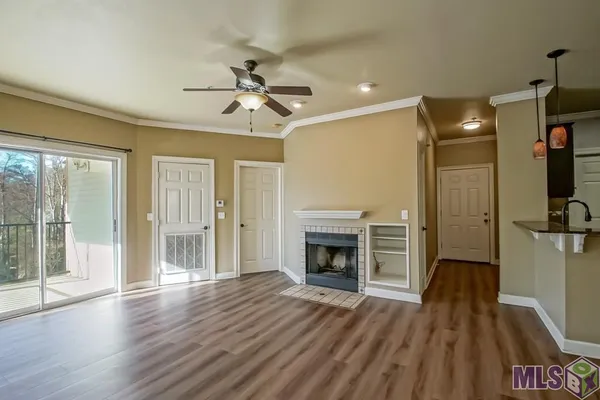 $179,900 | 12430 River Highlands Drive, Unit V, St. Amant, LA 70774