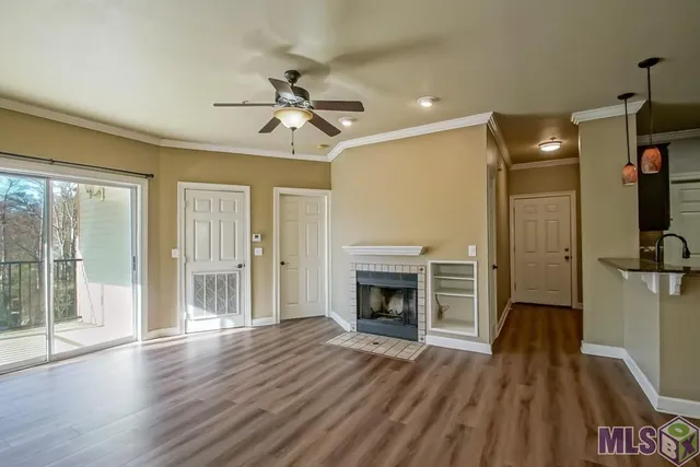 $179,900 | 12430 River Highlands Drive, Unit V, St. Amant, LA 70774