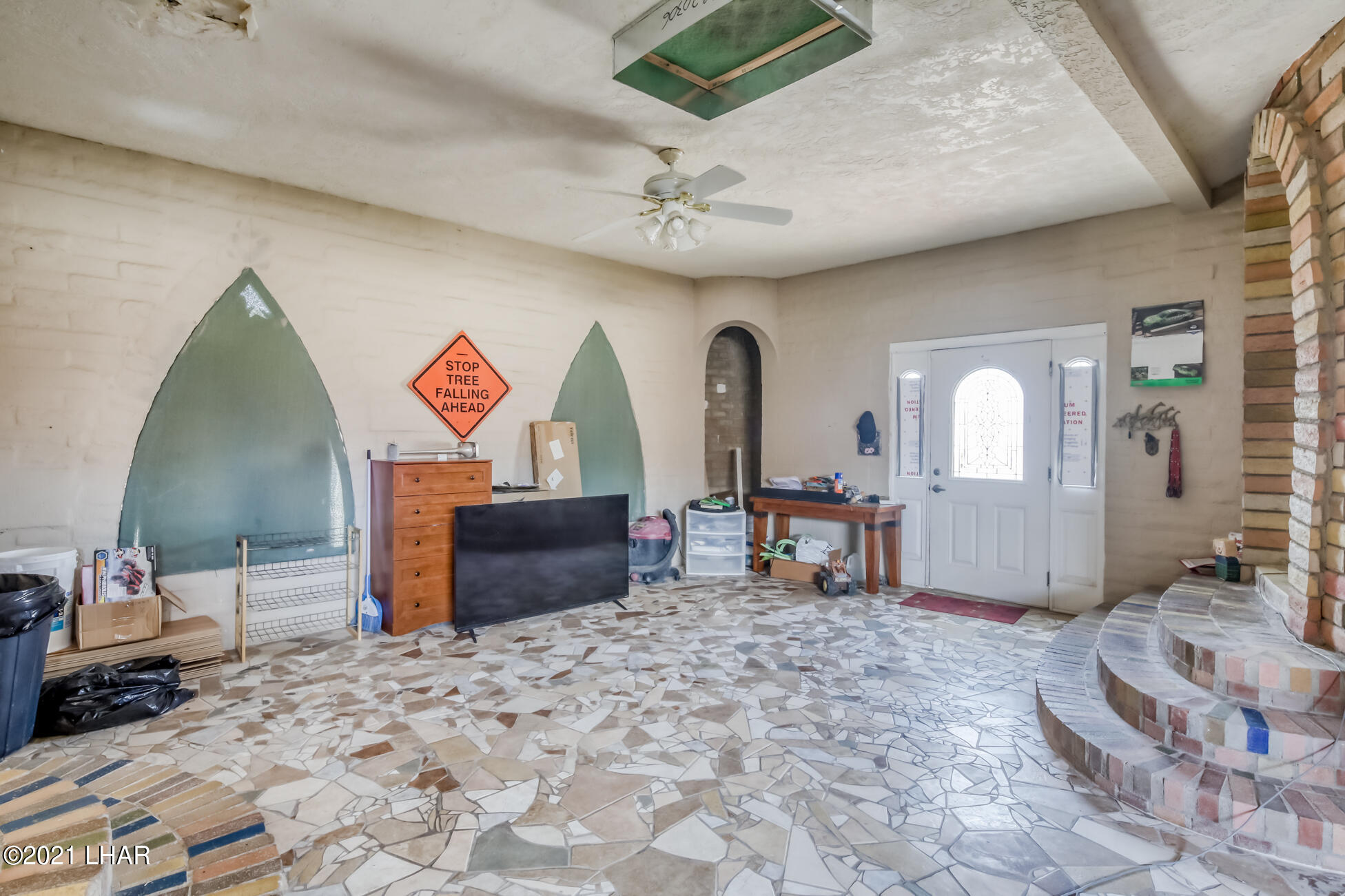 4062 Lakeview Road Lake Havasu City, AZ 86406 - Photo 11 of 40 Entry way