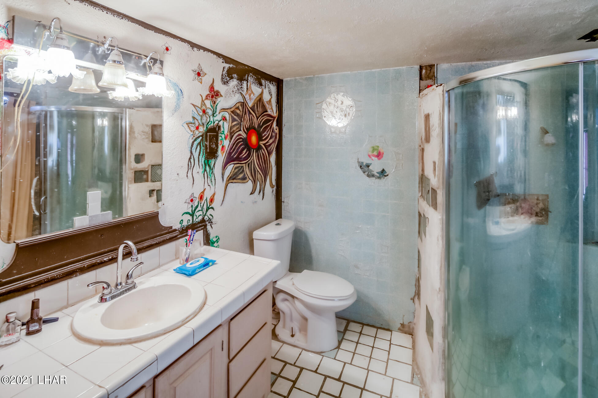 4062 Lakeview Road Lake Havasu City, AZ 86406 - Photo 16 of 40 Master Bath