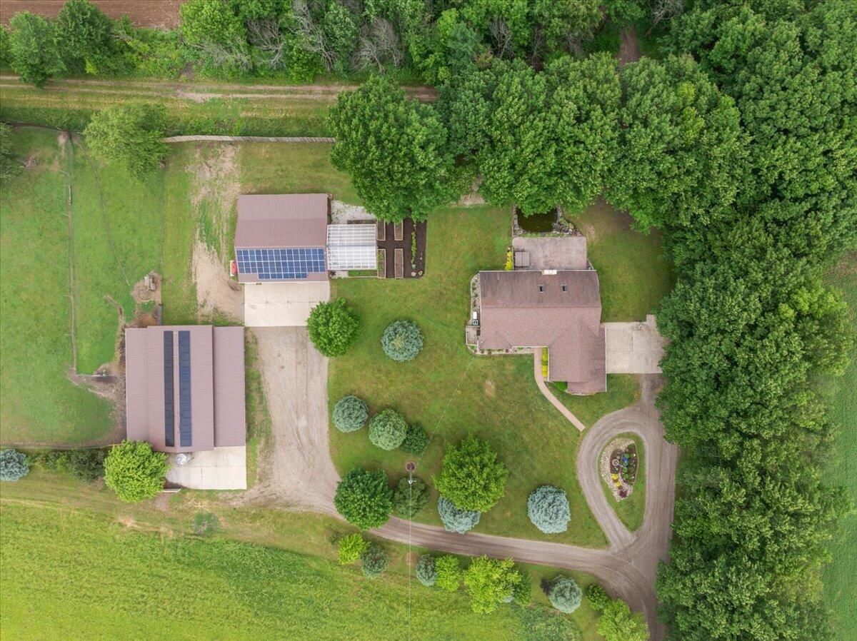 805 West Moore Road Grant, MI 49327 - Photo 3 of 61 21-805 W Moore Rd-21