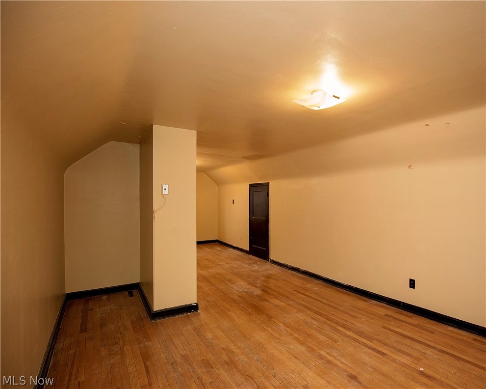 3614 Bainbridge Road Cleveland, OH 44118 - Photo 32 of 35 Gallery Image 32