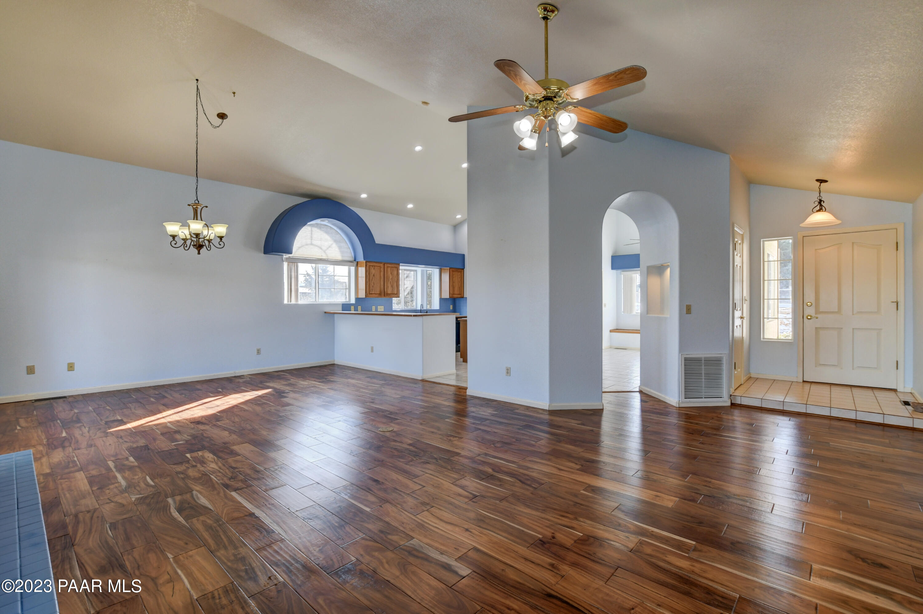 273 Whisper Ridge Road Prescott, AZ 86301 - Photo 8 of 48 Living Room 3