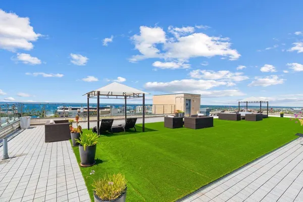 $900,000 | 550 Seagaze Drive, Unit 23, Oceanside, CA 92054