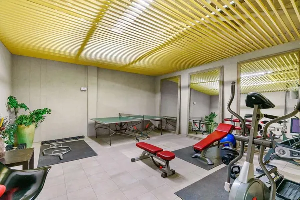$900,000 | 550 Seagaze Drive, Unit 23, Oceanside, CA 92054