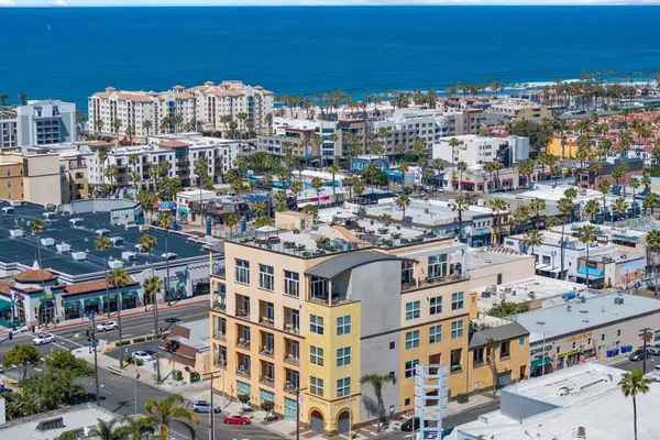 $900,000 | 550 Seagaze Drive, Unit 23, Oceanside, CA 92054