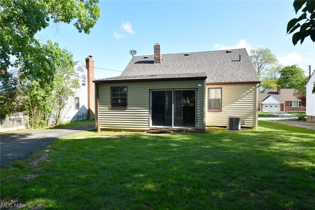 4242 Stilmore Road Cleveland, OH 44121 - Photo 34 of 34