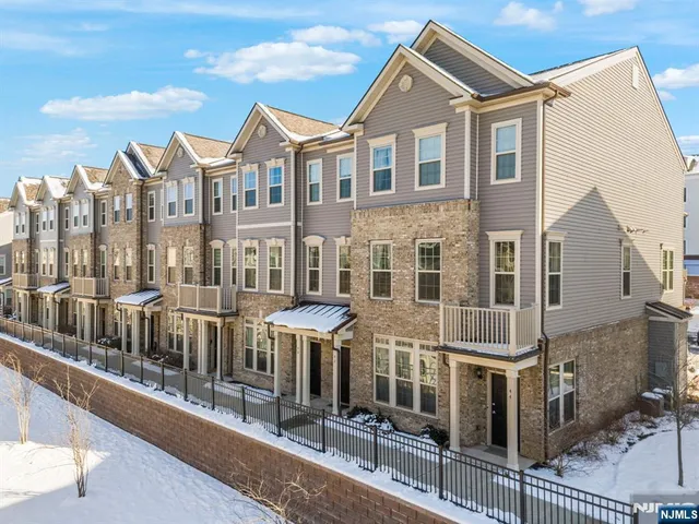 $569,900 | 34 Arnold Drive, Wood-Ridge, NJ 07075