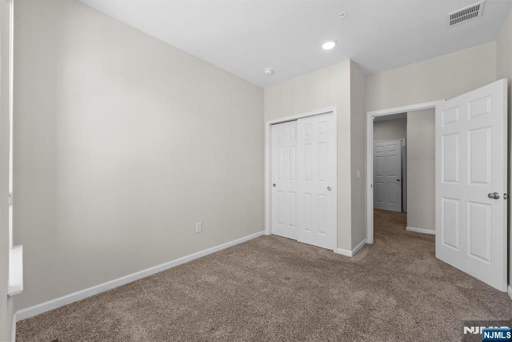 34 Arnold Drive Wood-Ridge, NJ 07075 - Photo 17 of 29