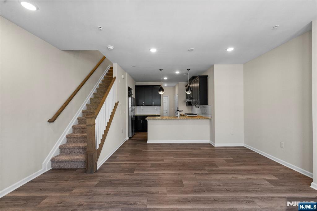 34 Arnold Drive Wood-Ridge, NJ 07075 - Photo 7 of 29